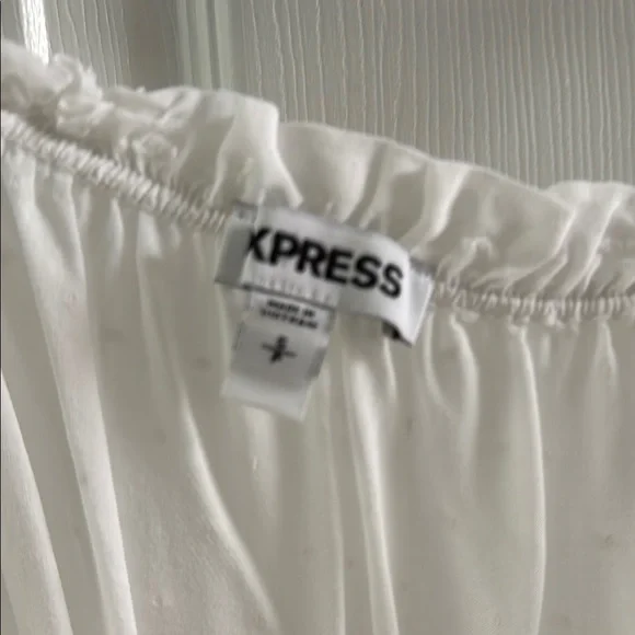 Express White Relaxed Ruffled Camisole - Picture 6 of 11